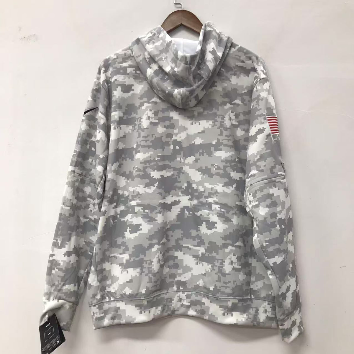 Washington Commanders Salute to Service Nike hoodie 2024 product image 2