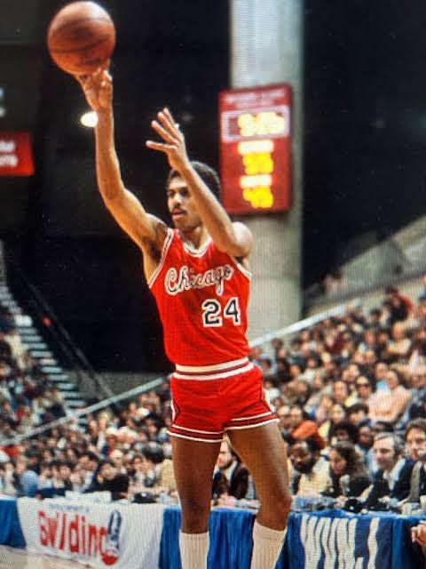 Reggie Theus Chicago Bulls Official NBA Mitchell & Ness product image 4