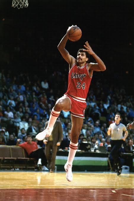 Reggie Theus Chicago Bulls Official NBA Mitchell & Ness product image 3