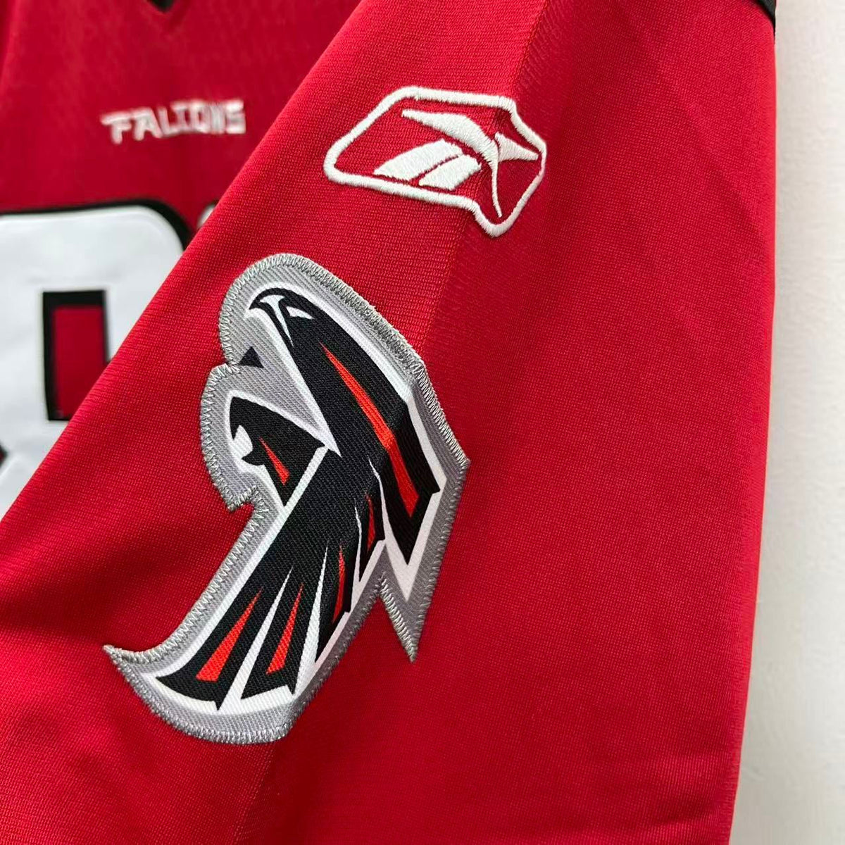 Alge Crumpler Atlanta Falcons Official NFL Reebok Jersey product image 3
