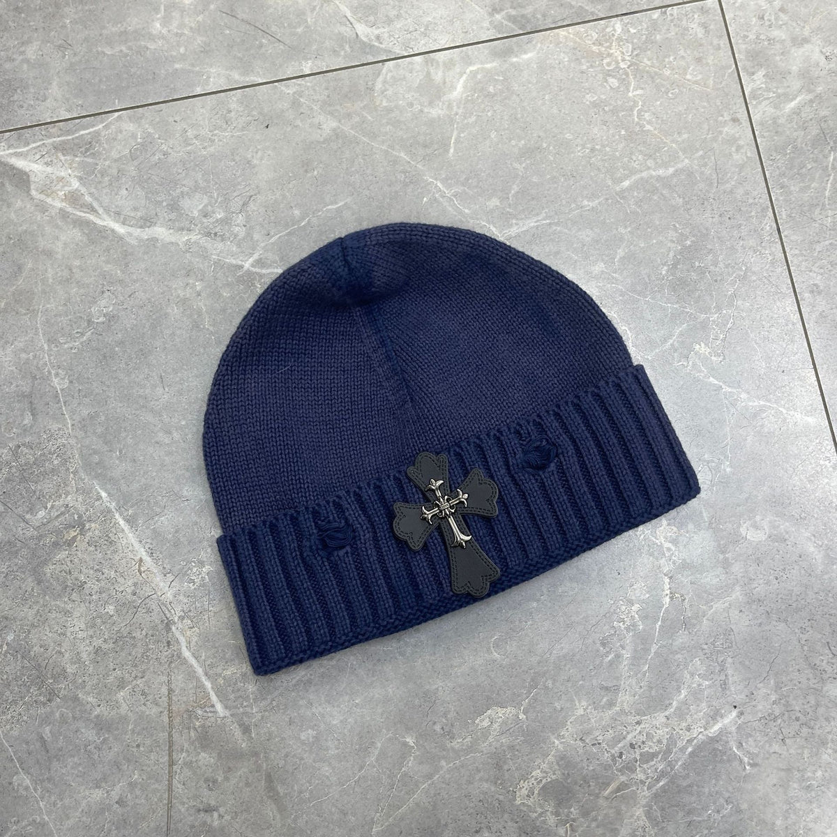 Chrome Heart Beanie Frayed Knitted Hat Korean Version Simple Warm Ear Protector Wool Hat product image 5, provided for